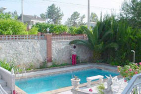 Catalan Bird Tours swimming pool photo